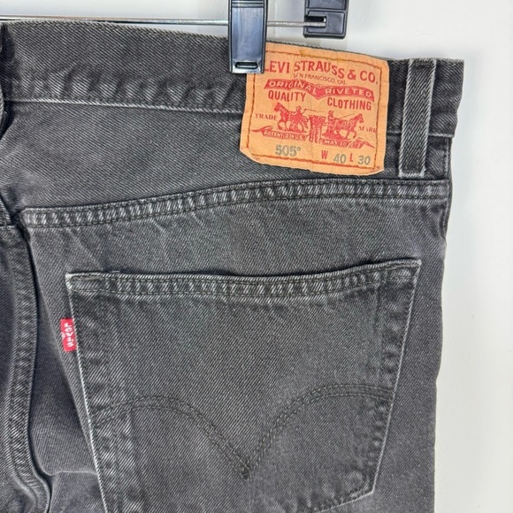 Levi's 505 regular fit black denim jeans 40x30 - Picture 3 of 5
